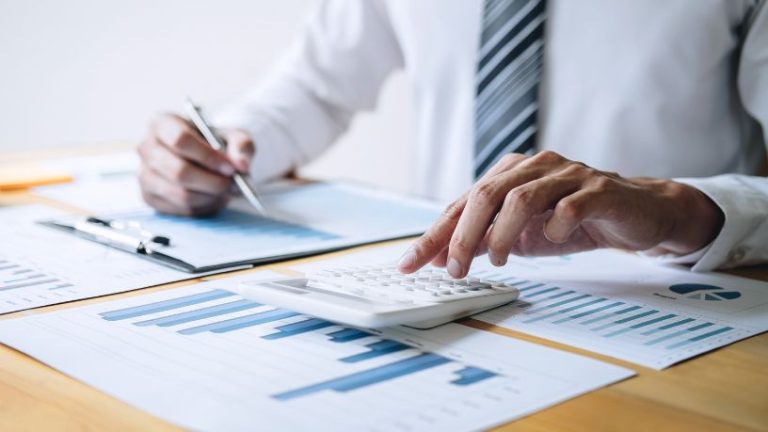Como interpretar dados de mercado com amostra pequena ou incompleta? Fource Consultoria